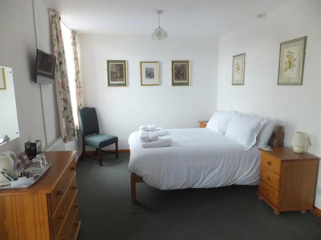 The Old Ship Aground Hotel Minehead Room photo